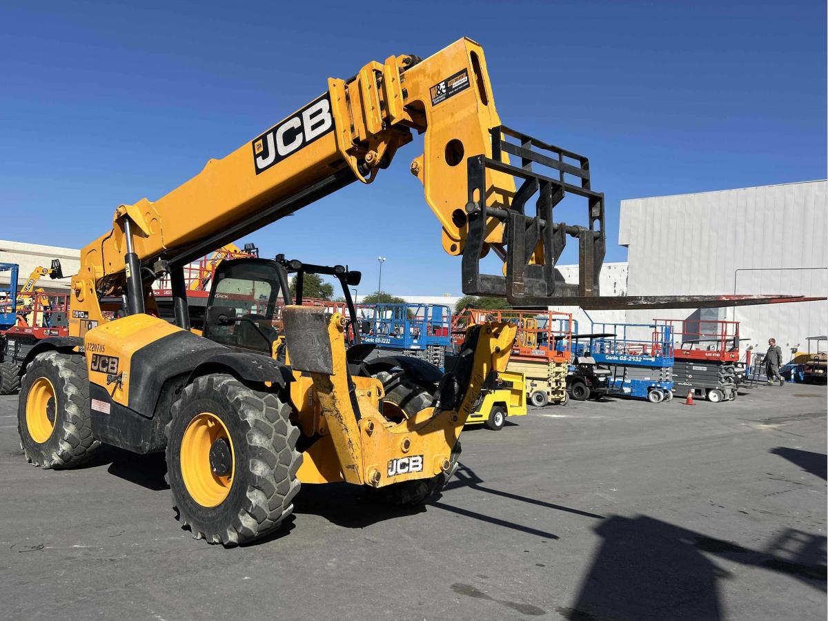 2017 JCB 510-56
