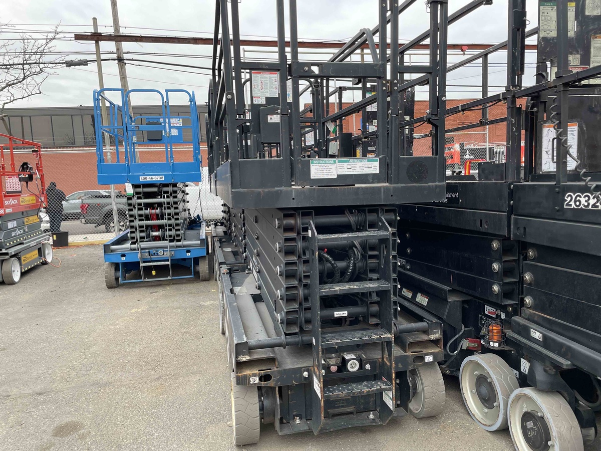 2018 Genie GS-4047-2