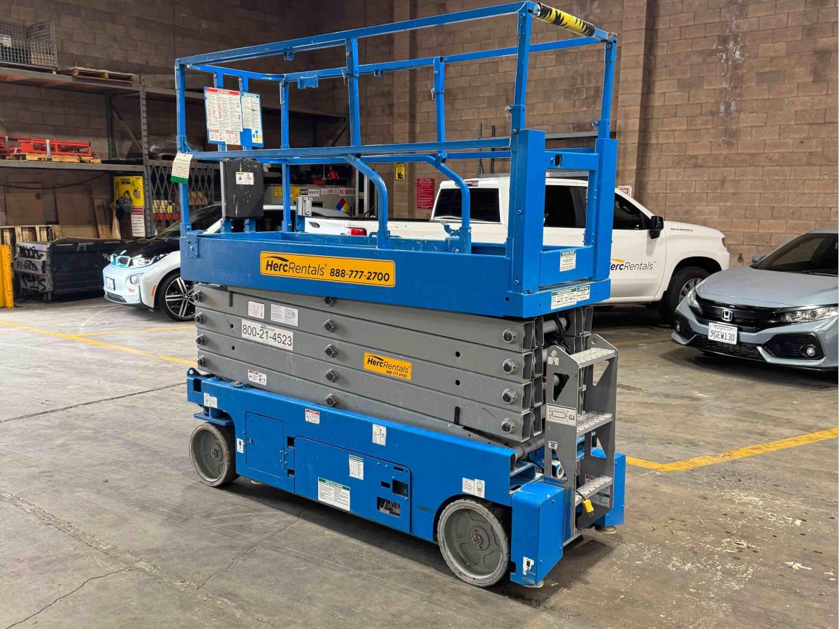 2018 Genie GS-3232-1