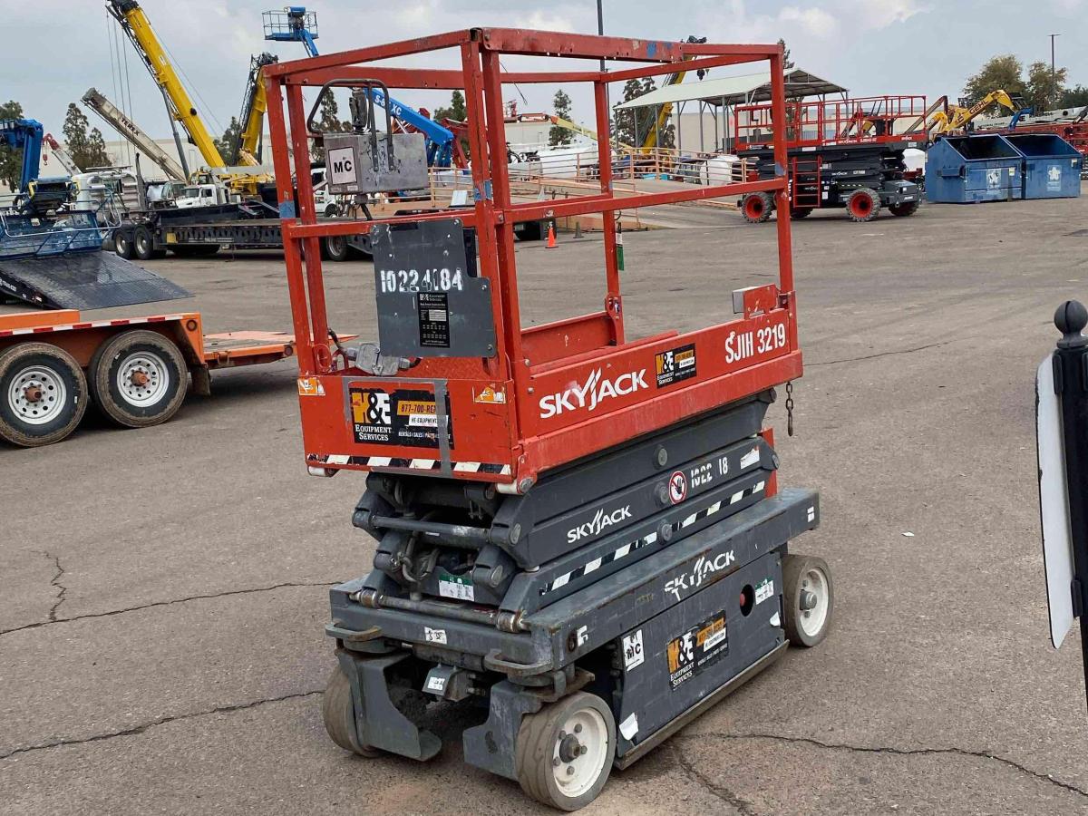 2017 Skyjack SJ3219