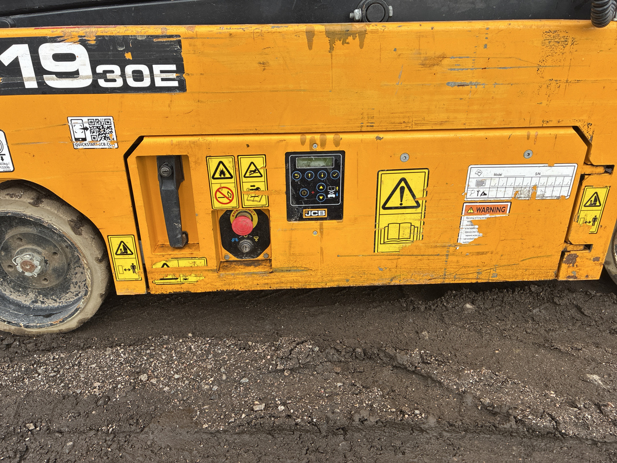 2022 JCB S1930E-3