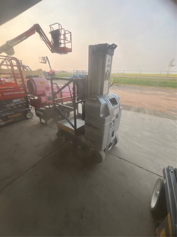 2015 JLG 20MVL-4