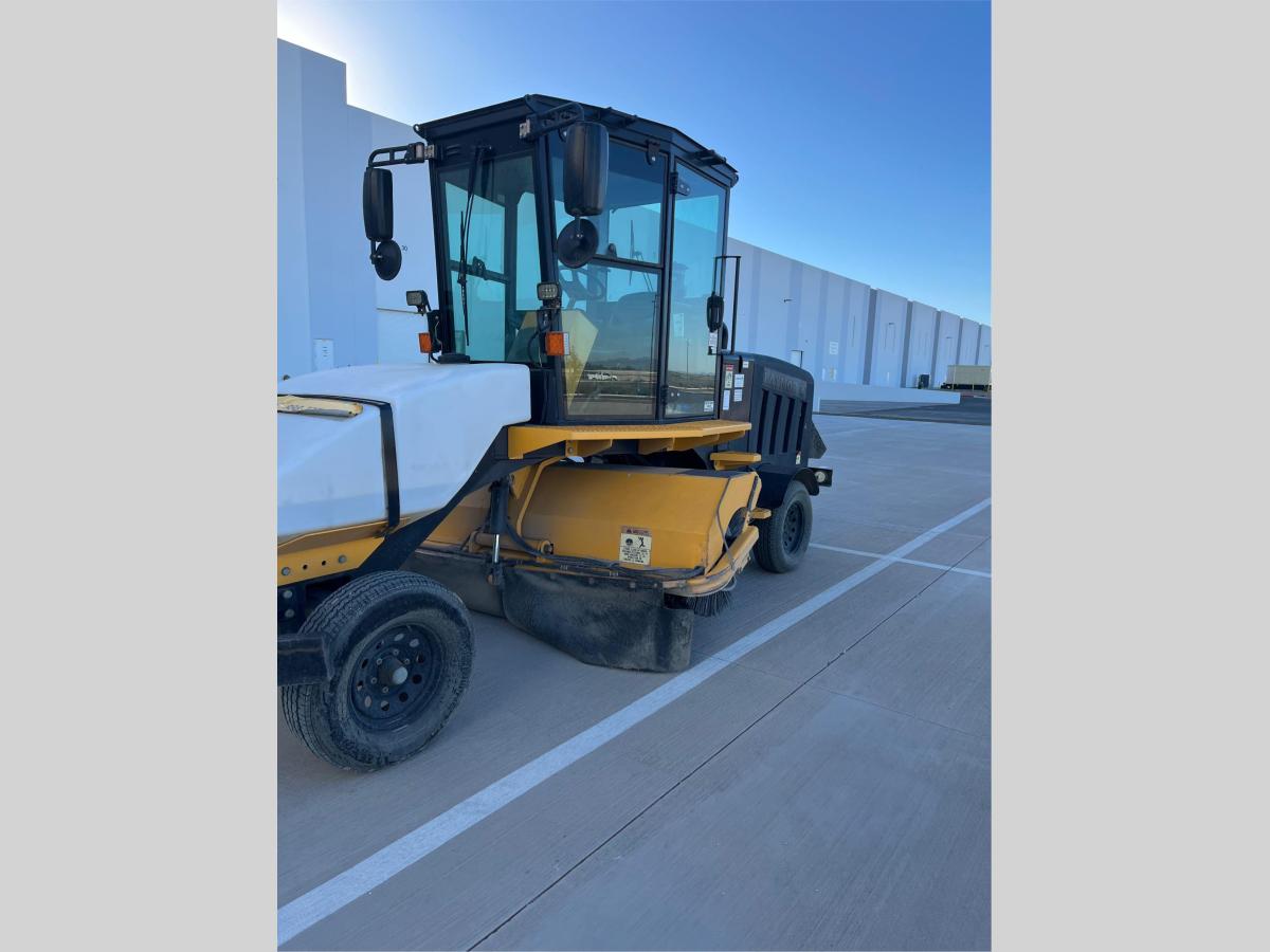 2018 LayMor SweepMaster 450-ST
