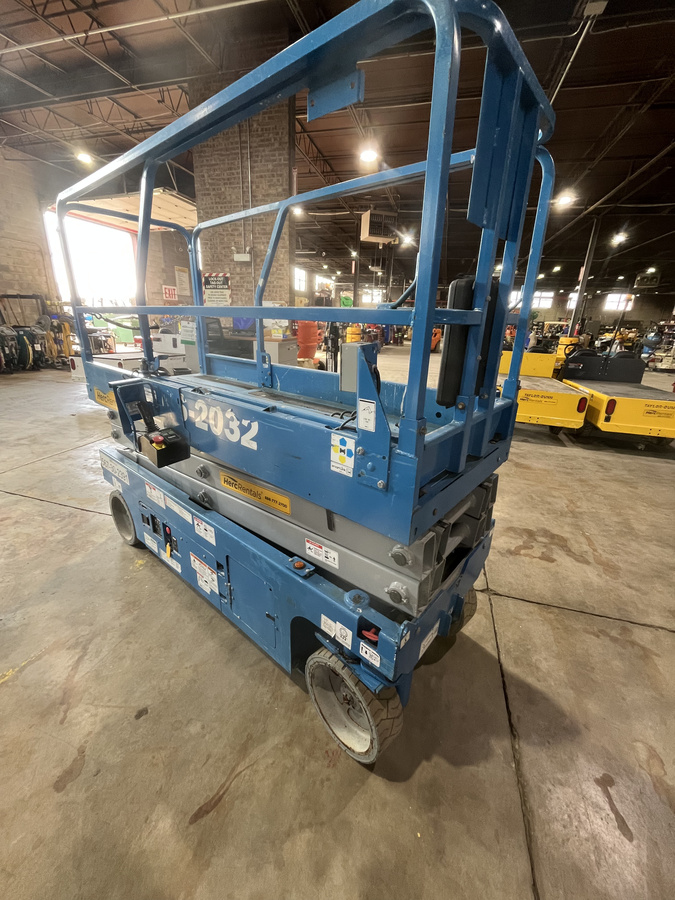 2019 Genie GS-2032