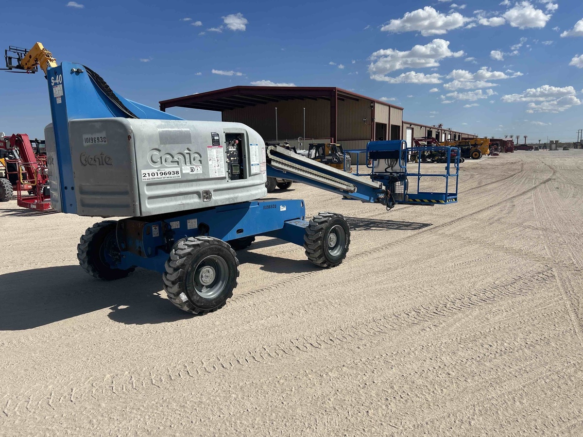 2016 Genie S-40