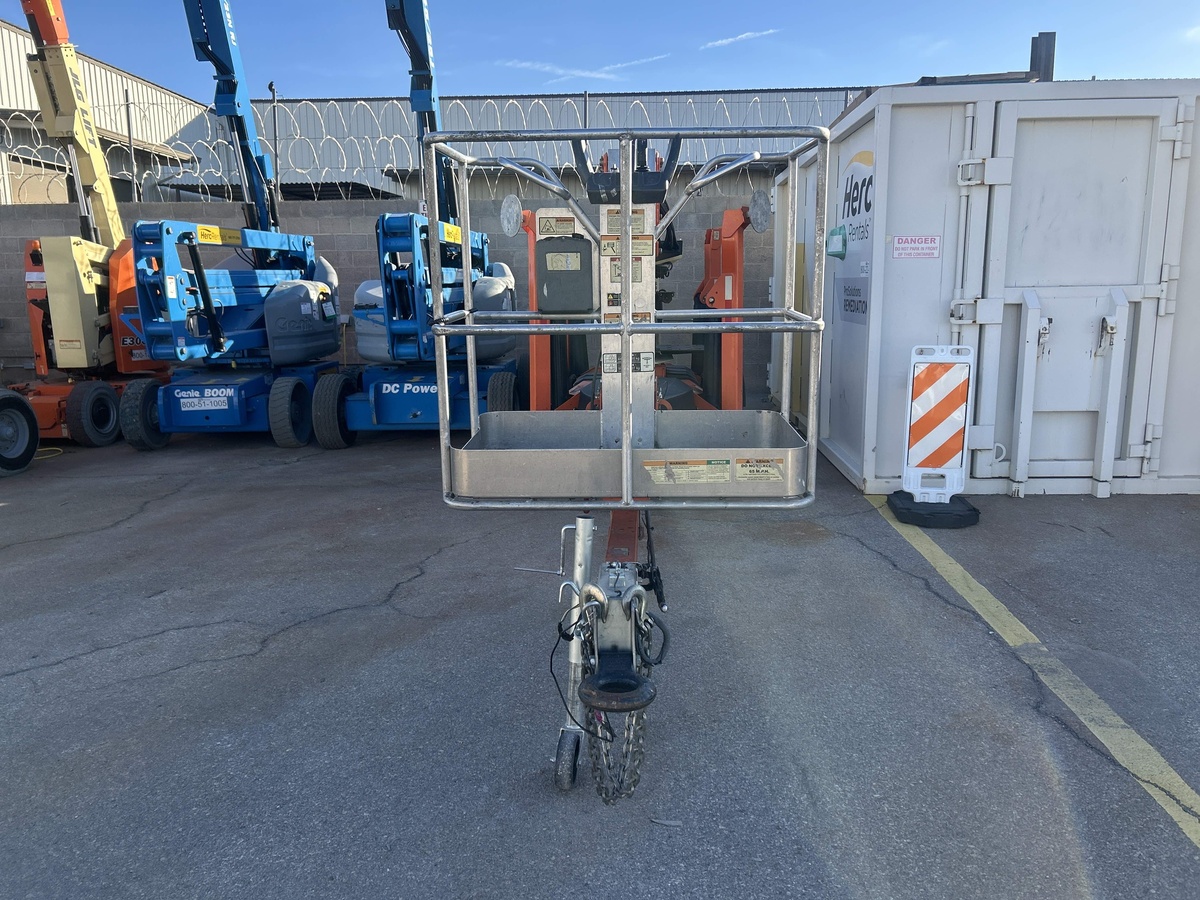 2018 JLG T500J-19