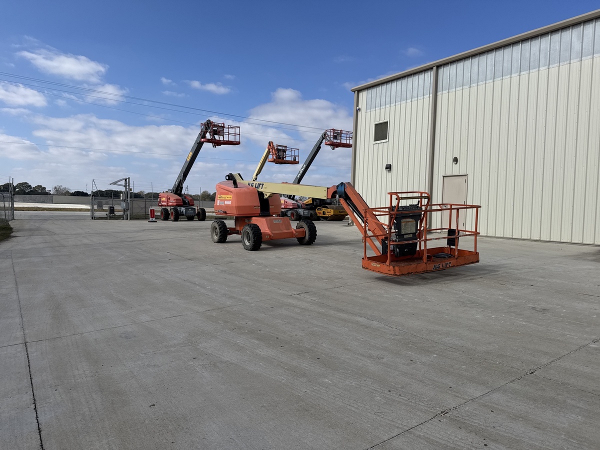 2018 JLG 460SJ-2