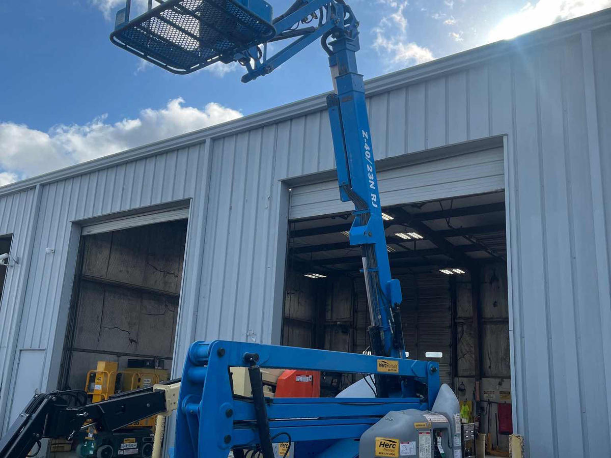 2013 Genie Z-40/23 N RJ