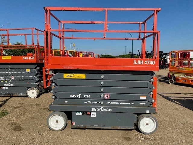 2018 Skyjack SJ4740