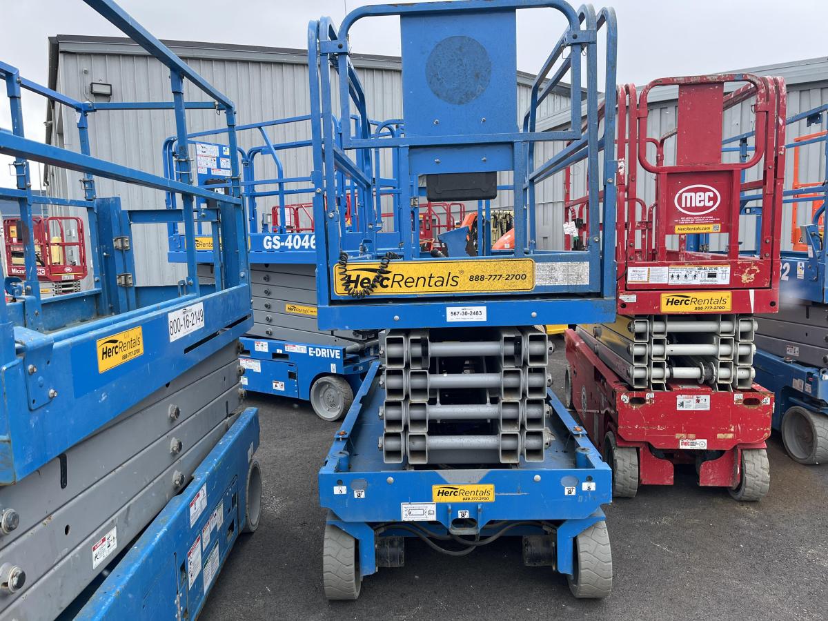 2018 Genie GS-3246