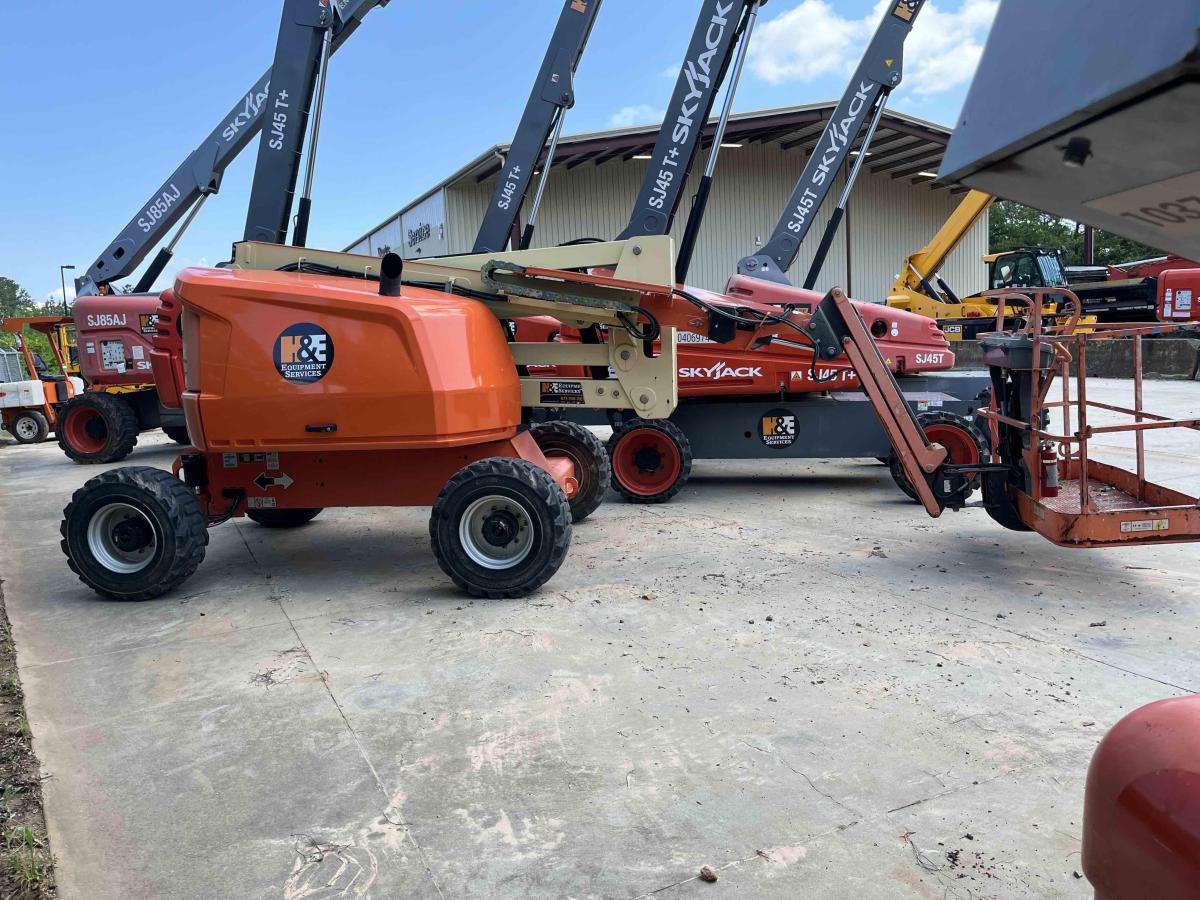 2016 JLG 450AJ-2