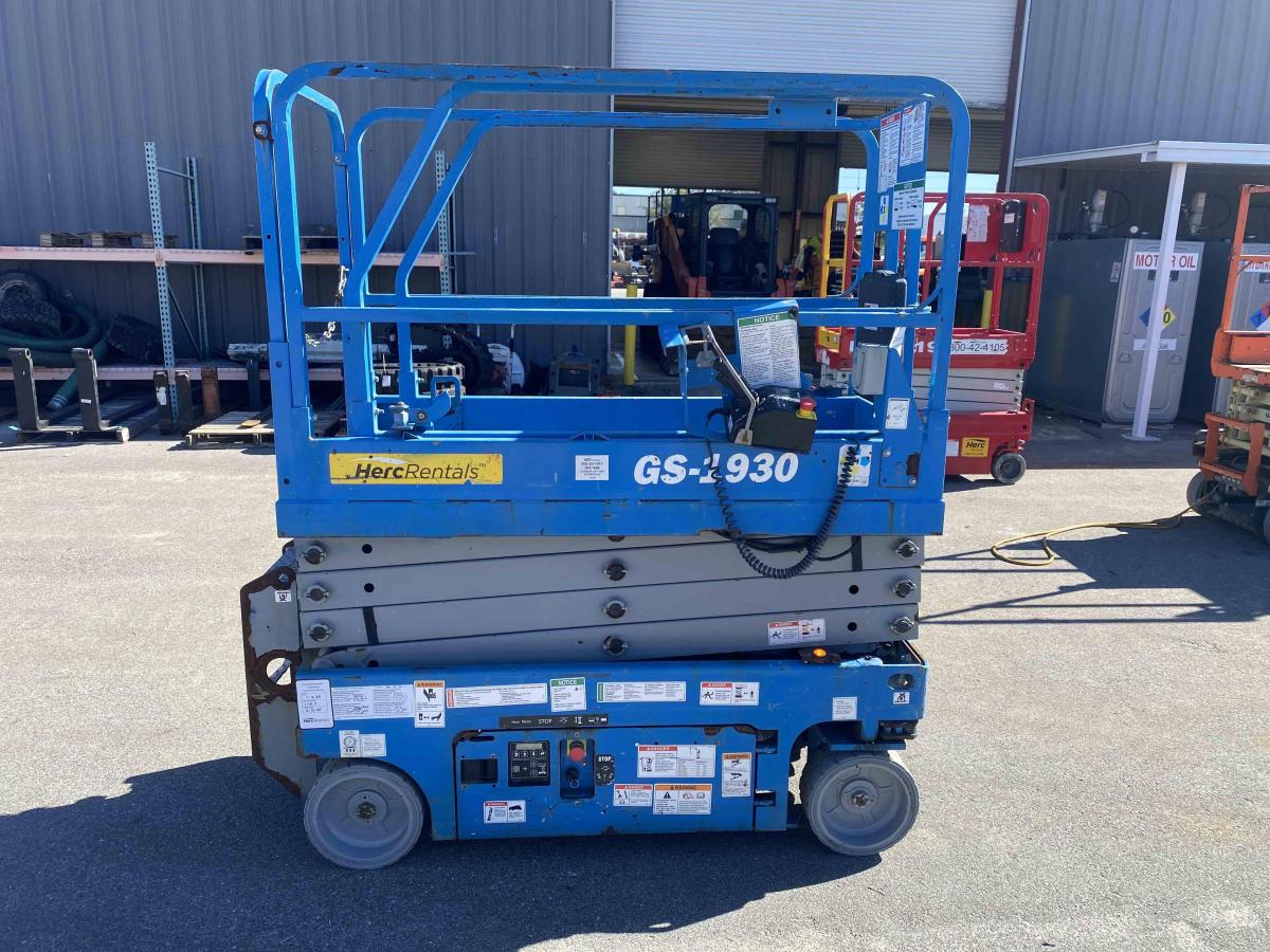 2018 Genie GS-1930