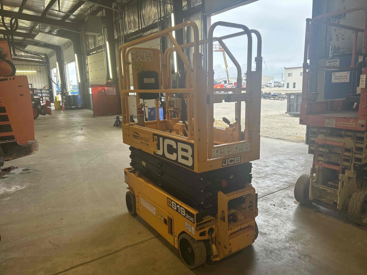 2022 JCB S1930E-3