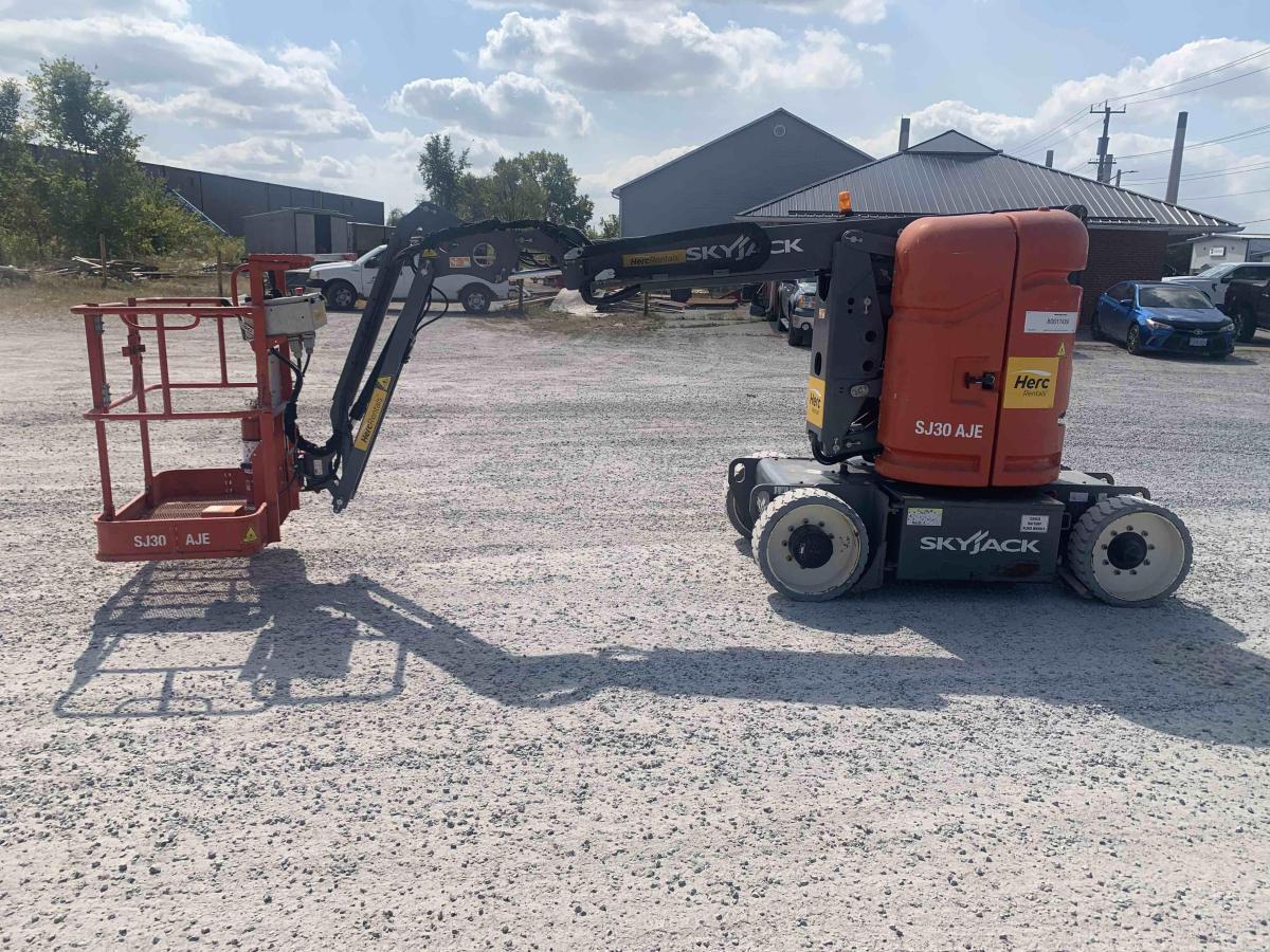 2017 Skyjack SJ30 AJE-2