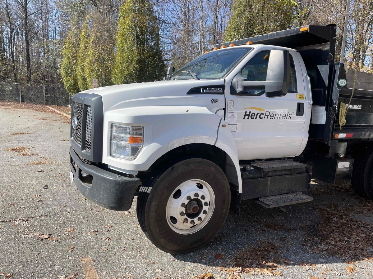 2018 Ford F750-2