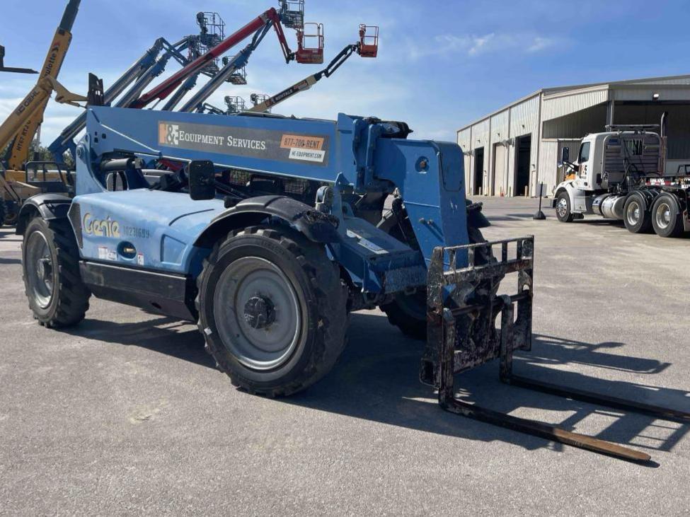 2017 Genie GTH-636