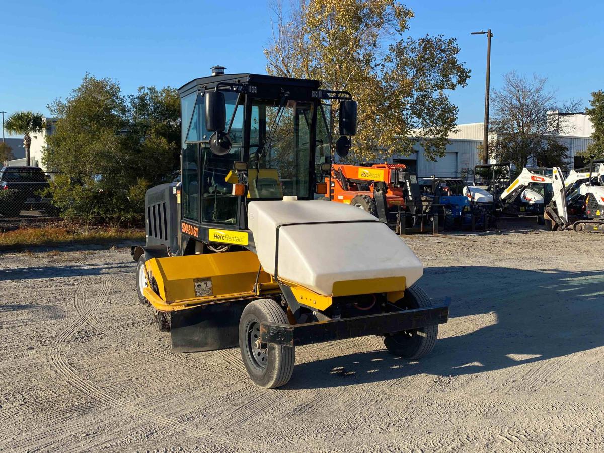 2017 LayMor SweepMaster 400