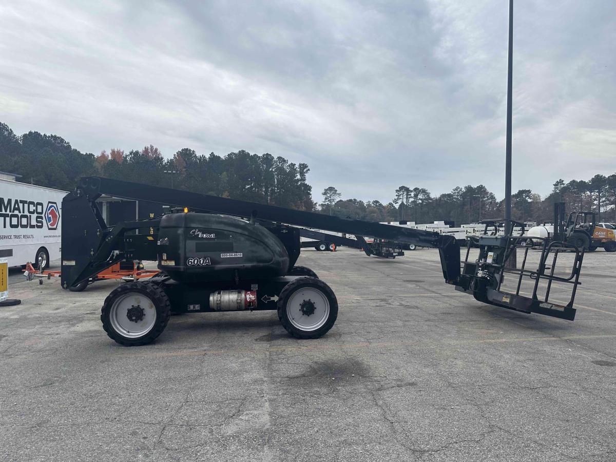 2015 JLG 600A