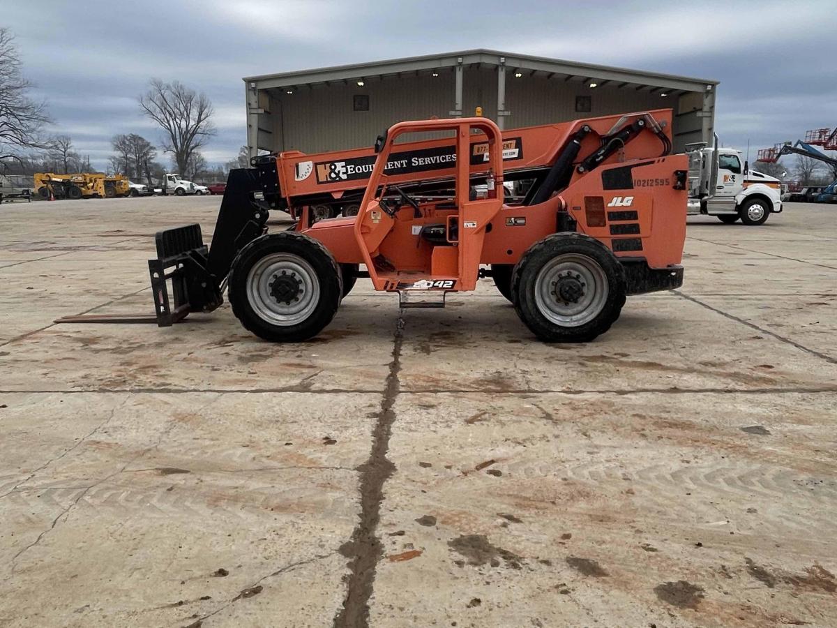 2018 SkyTrak 8042