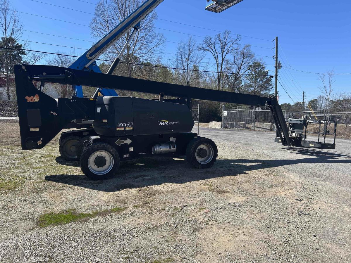 2016 JLG 800AJ