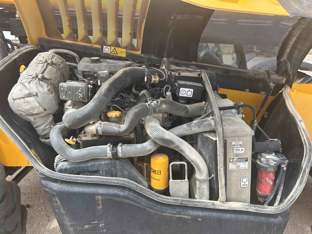 2017 JCB 510-56-5