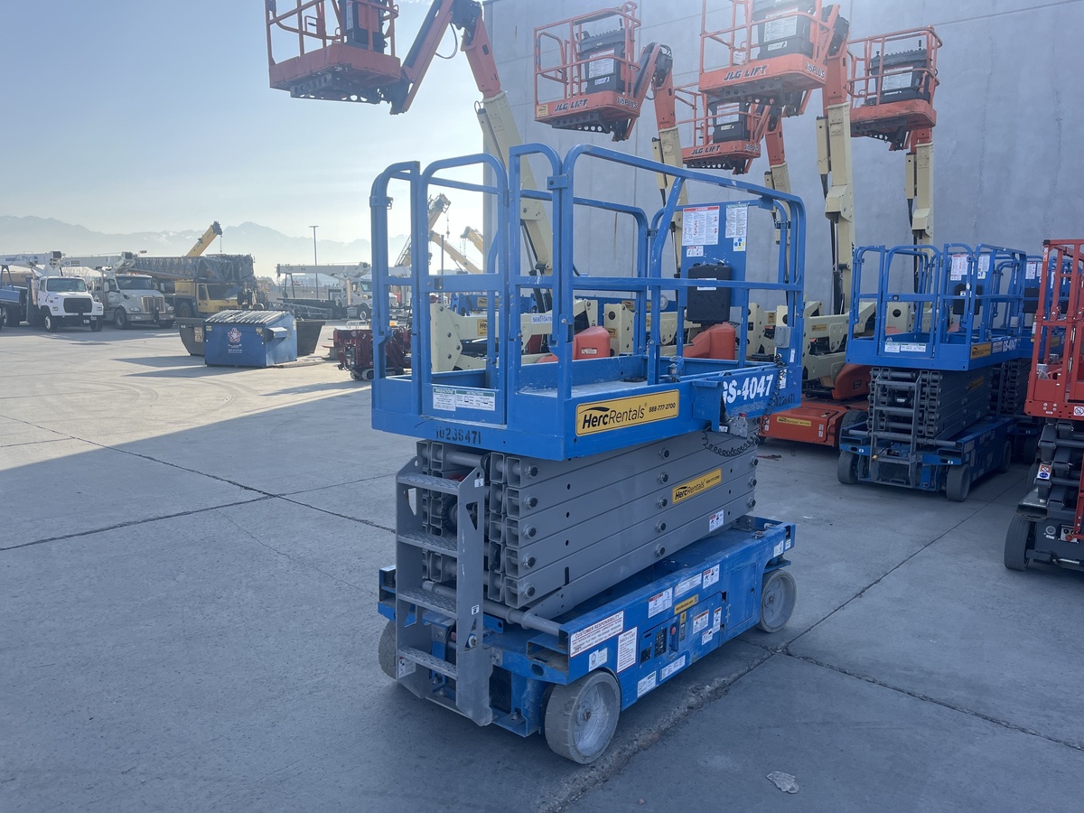 2018 Genie GS-4047-4