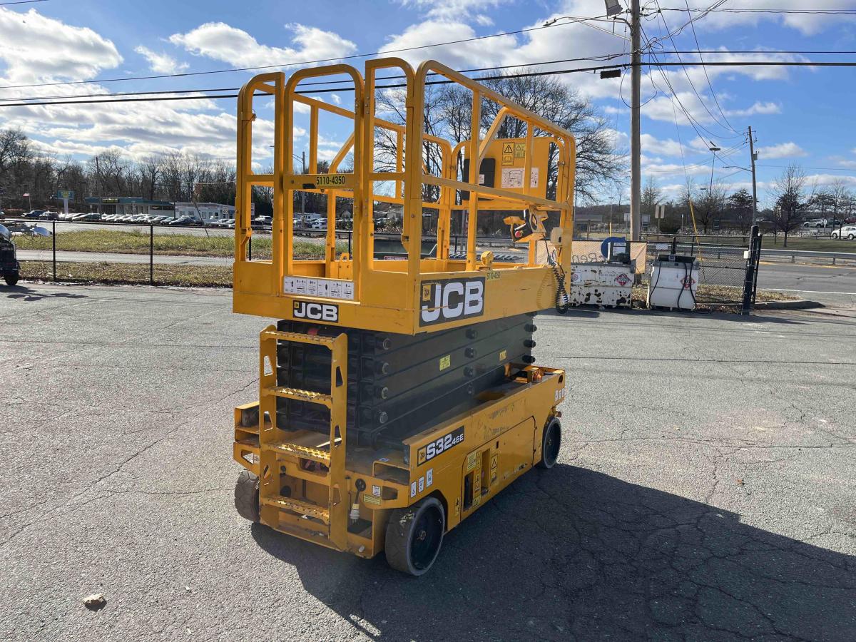 2020 JCB S3246E