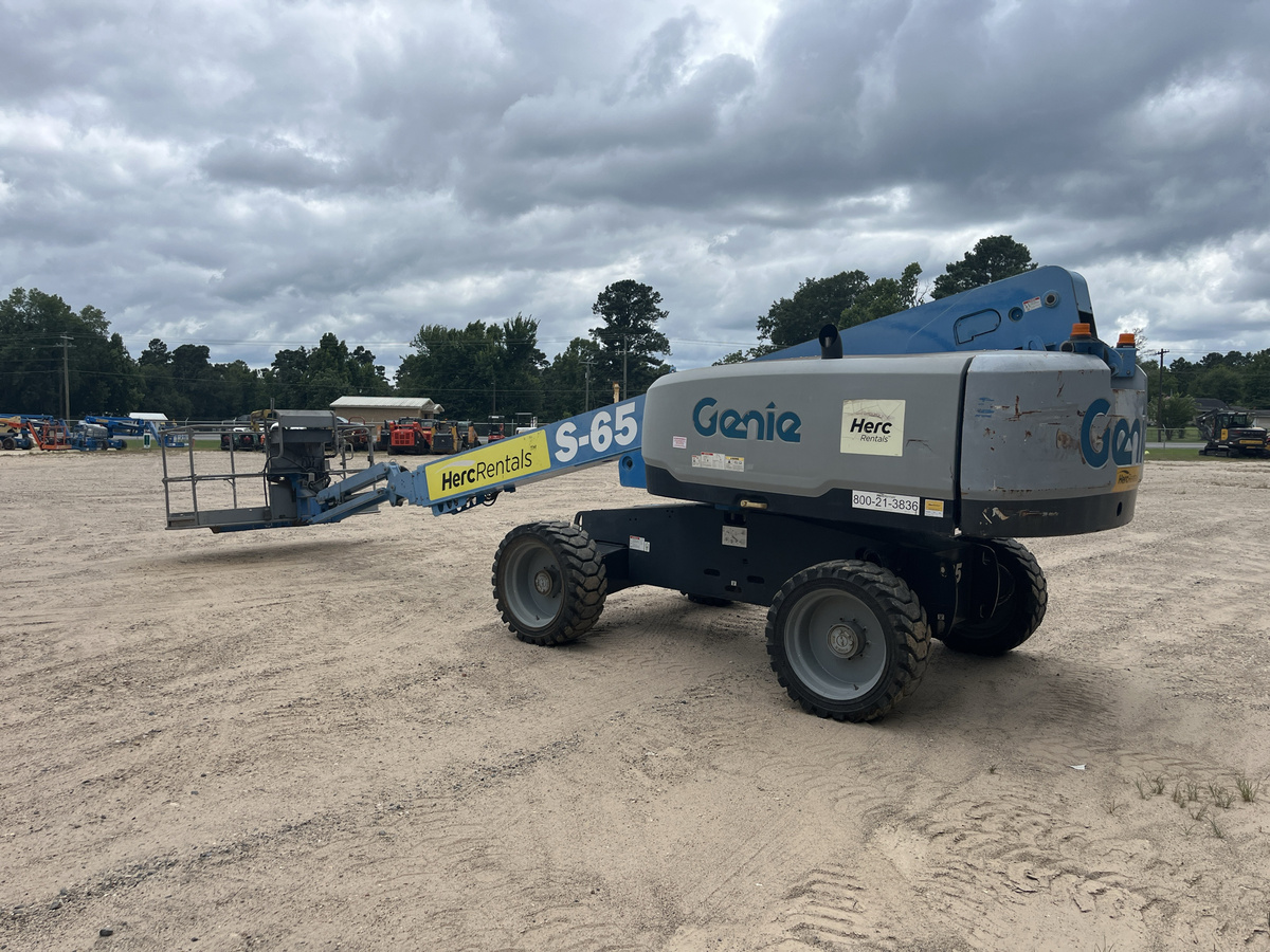 2018 Genie S-65