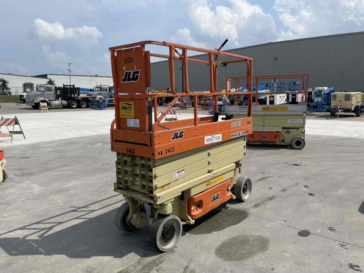 2005 JLG 2630ES