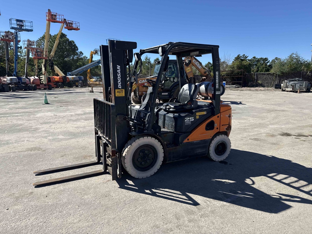 2021 Doosan G25N-7-2