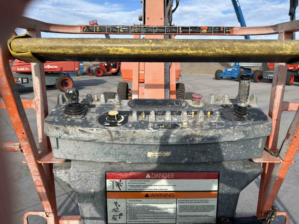 2018 JLG 460SJ-7