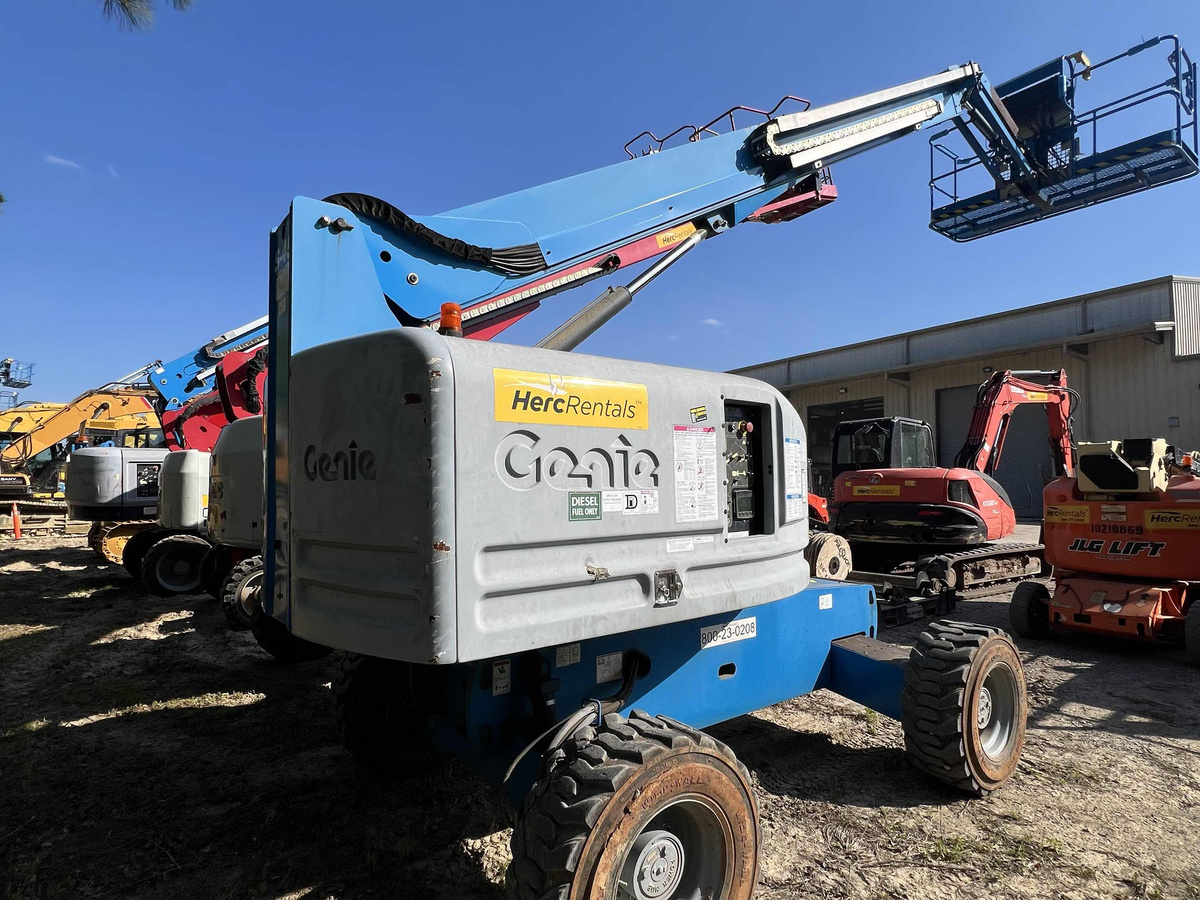 2018 Genie S-45