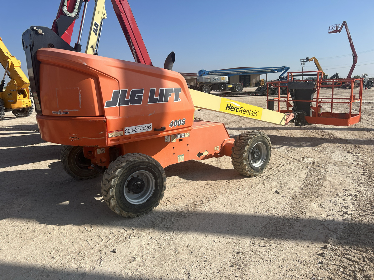 2018 JLG 400S-4