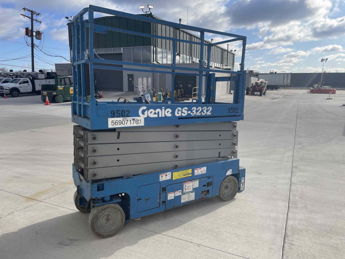 2016 Genie GS-3232