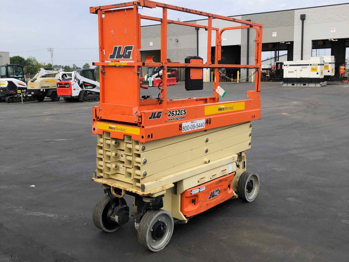 2016 JLG 2632ES