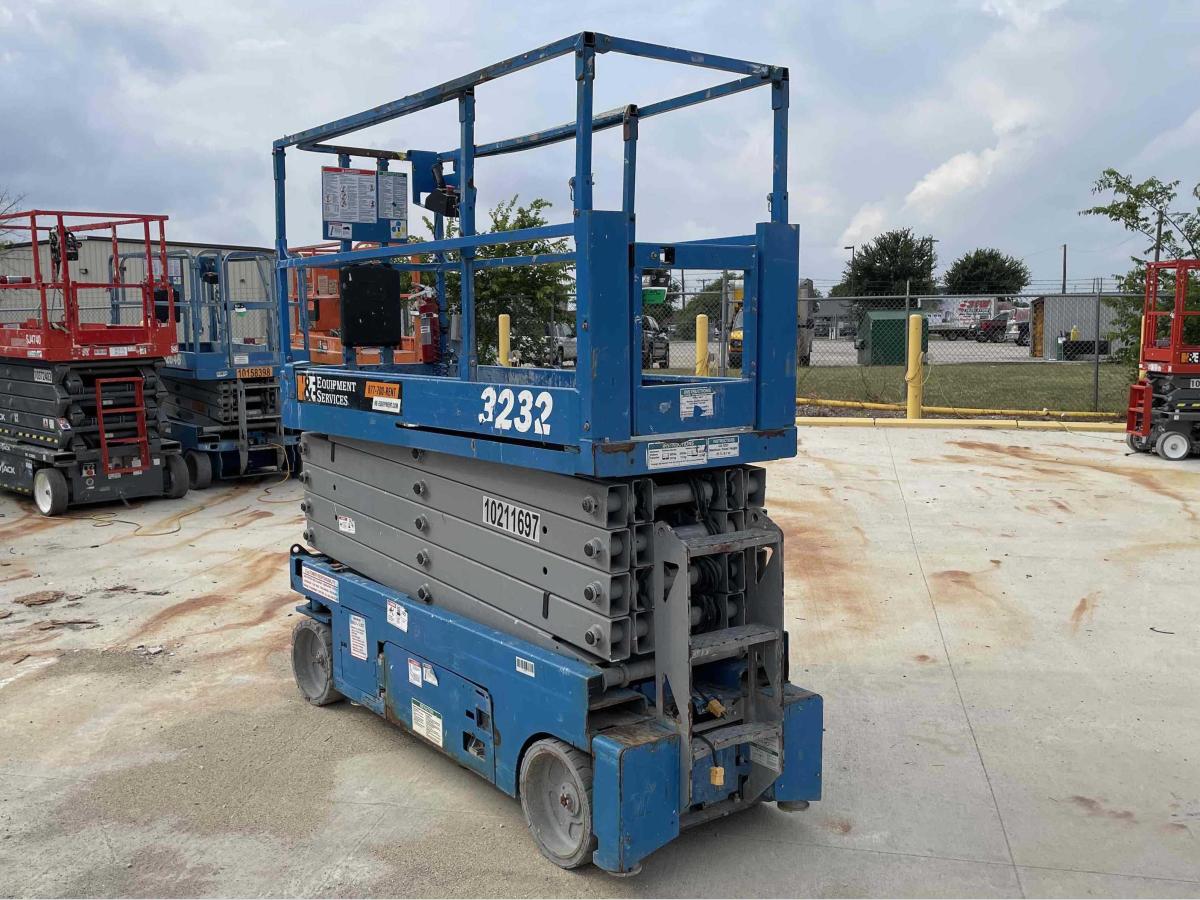 2017 Genie GS-3232-3