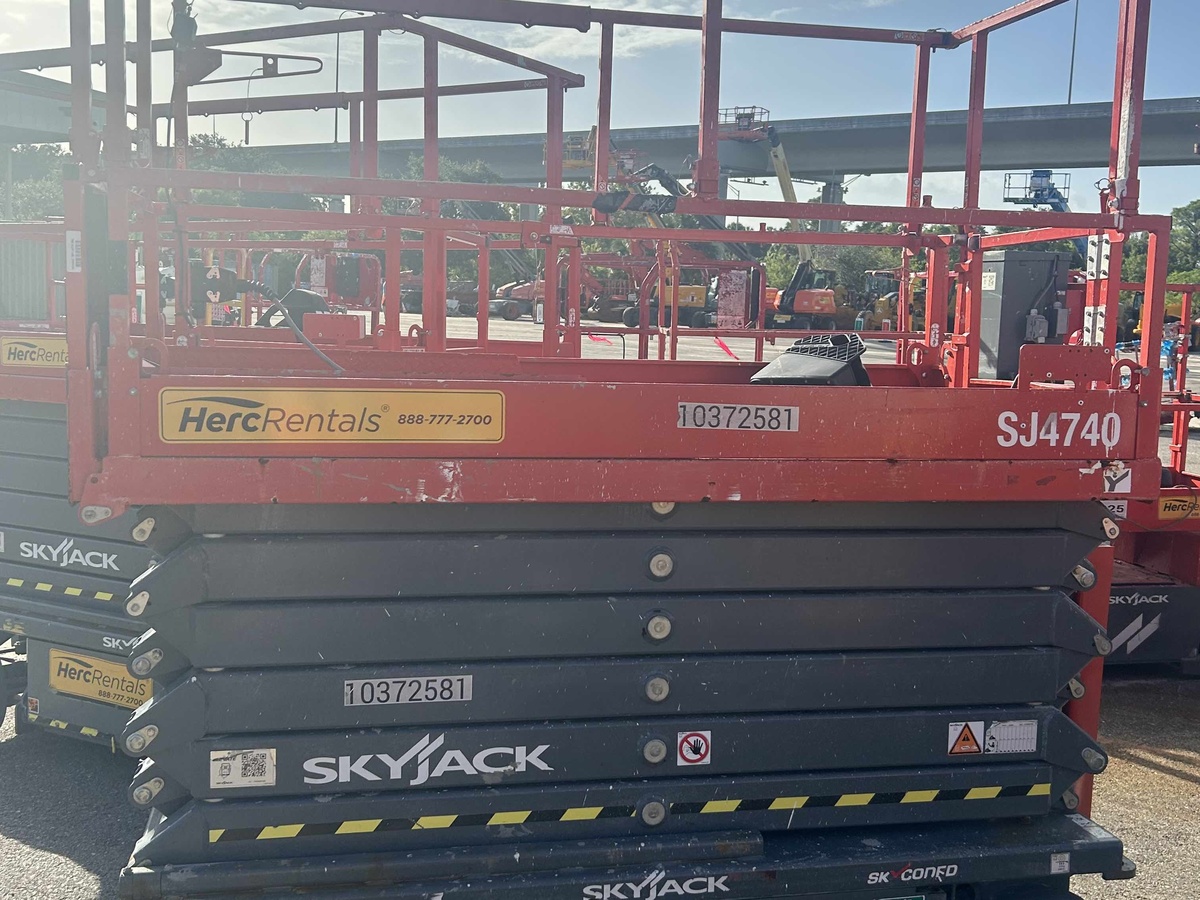 2022 Skyjack SJ4740