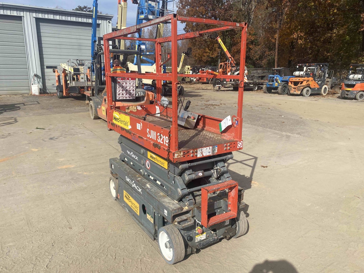 2017 Skyjack SJ3219-3