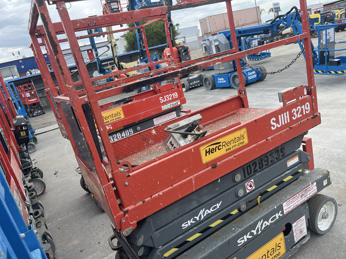 2019 Skyjack SJ3219-4