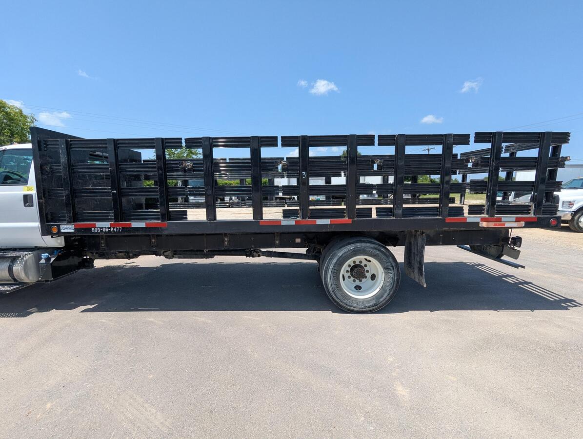 2015 Ford F750-5