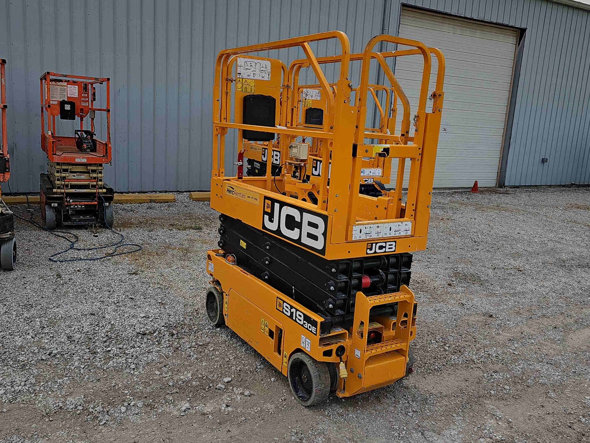 2022 JCB S1930E-4