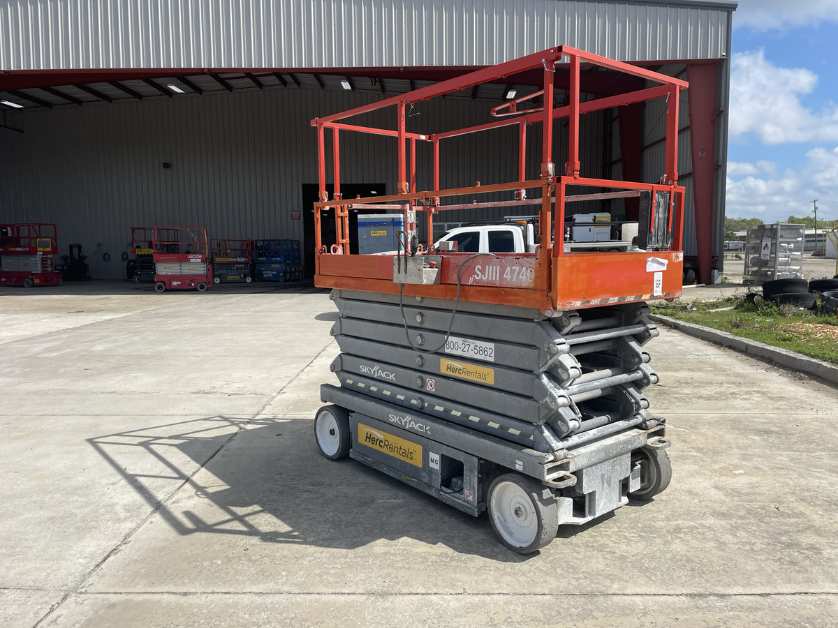 2020 Skyjack SJ4740-2