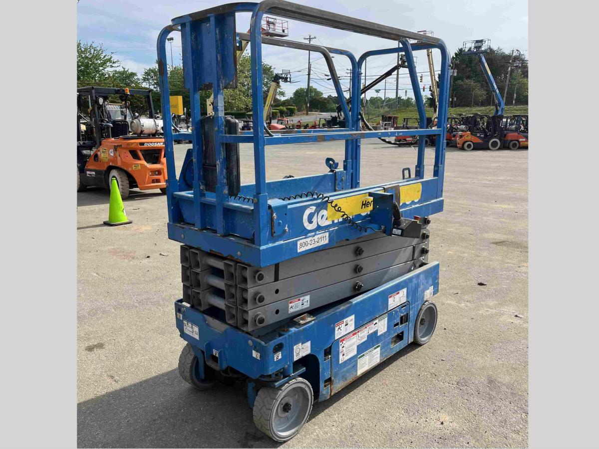 2018 Genie GS-1930