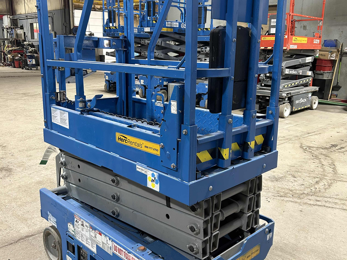 2019 Genie GS1330M-8