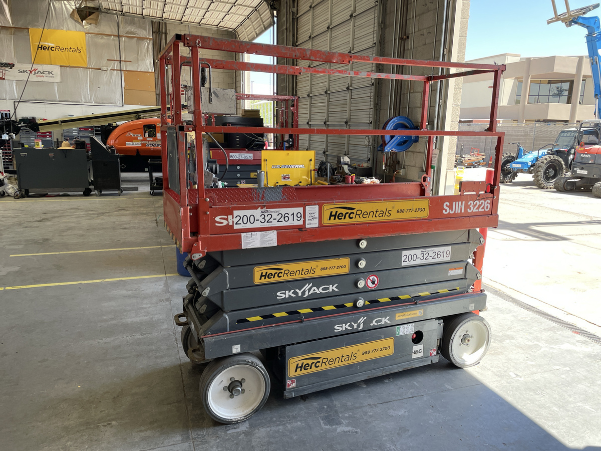 2017 Skyjack SJ3226-2