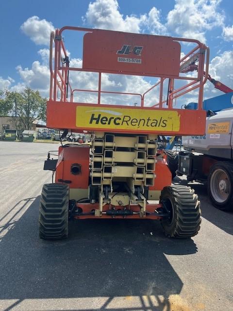 2017 JLG 4394RT-2
