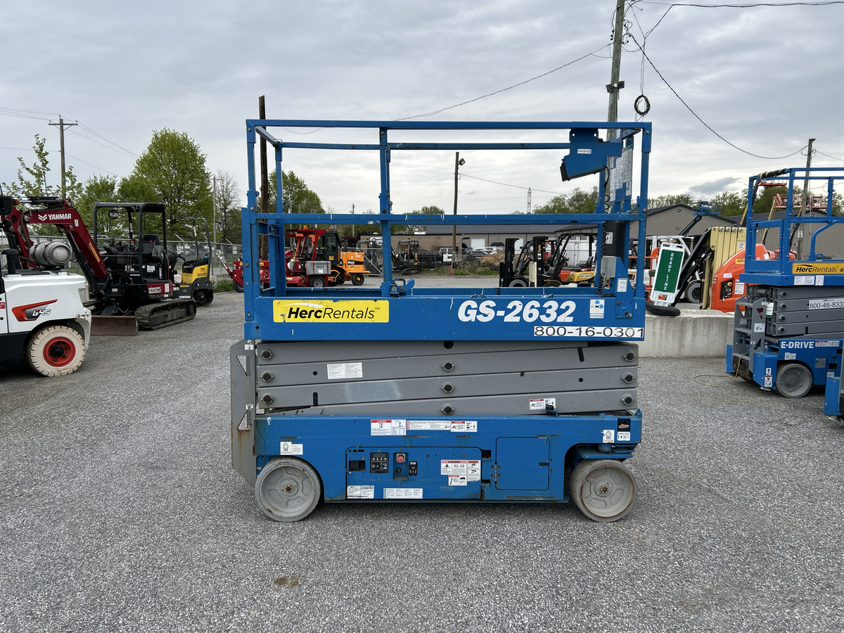 2017 Genie GS-2632-19