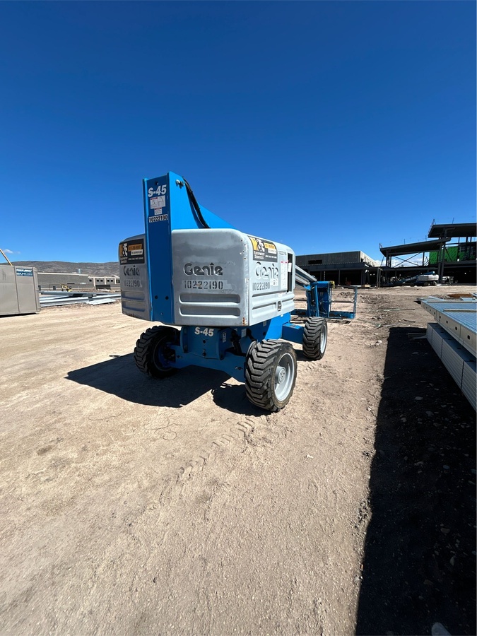 2017 Genie S-45-4