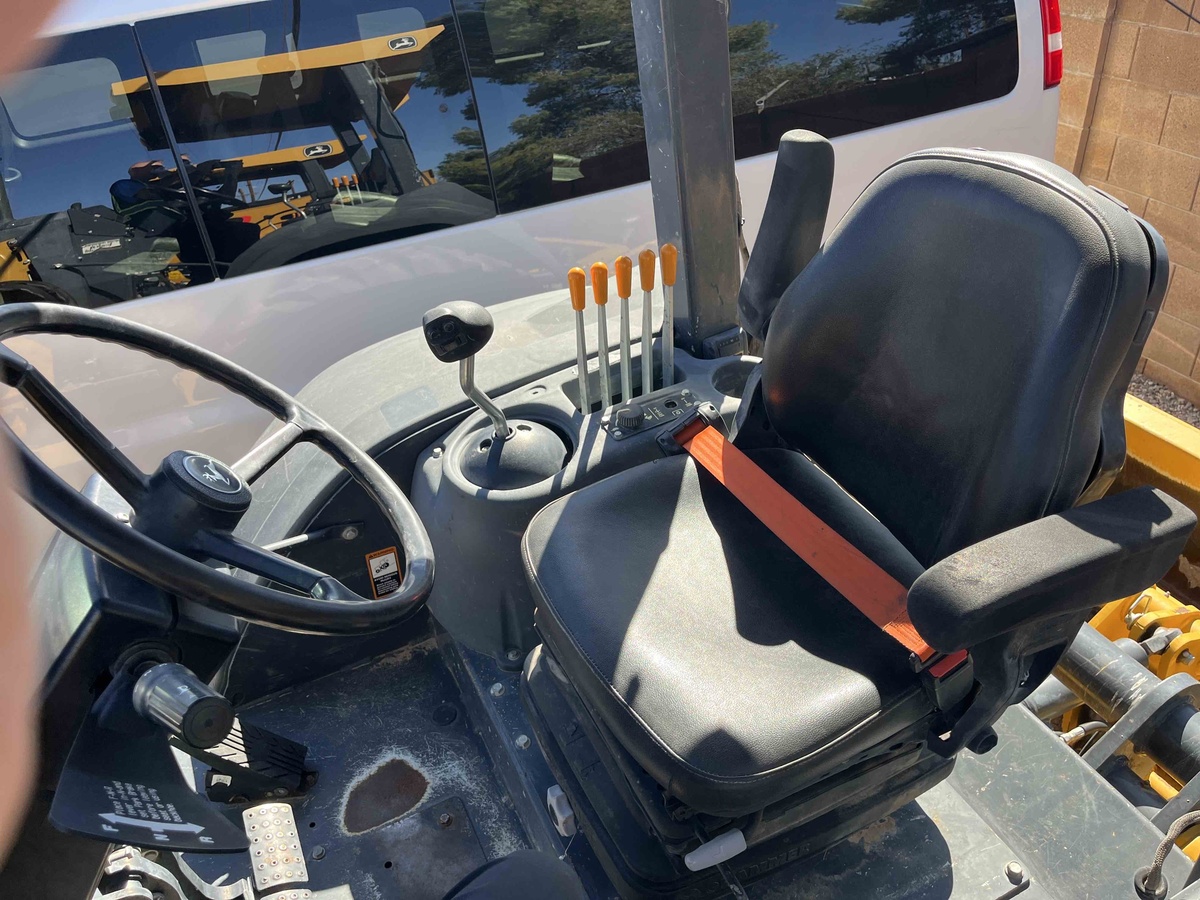 2018 John Deere 210LEP-4