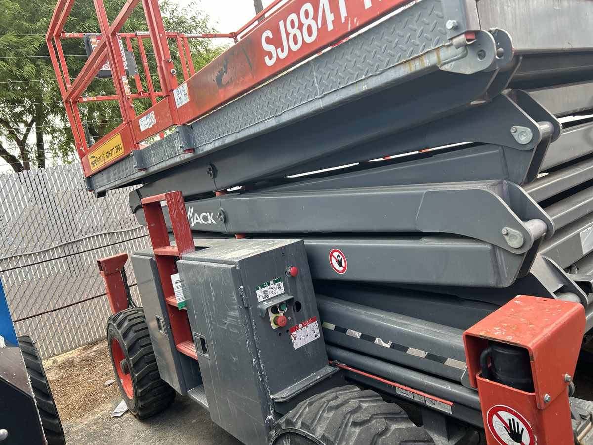 2016 Skyjack SJ8841 RT-6